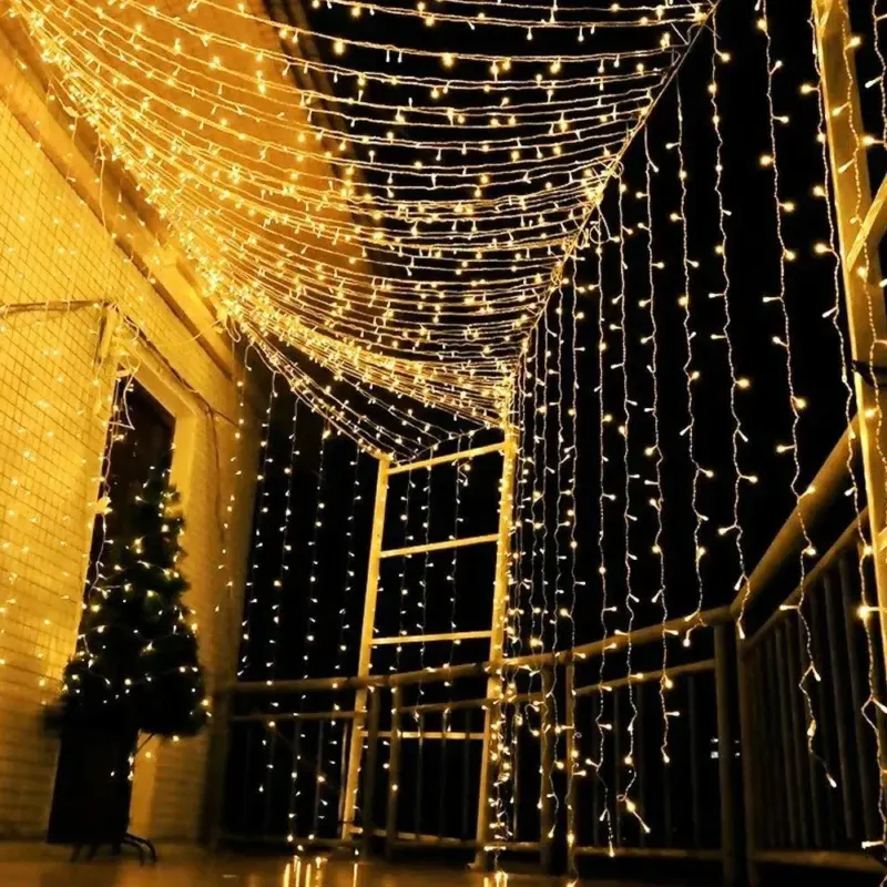LumiCurtain Outdoor Lighting Garland tag1