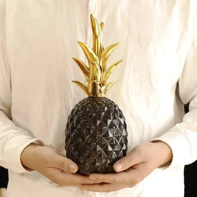 LumiPine - Gold Pineapple Home Decor -