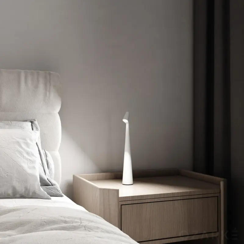Lumi Slim Rechargeable Lamp tag1