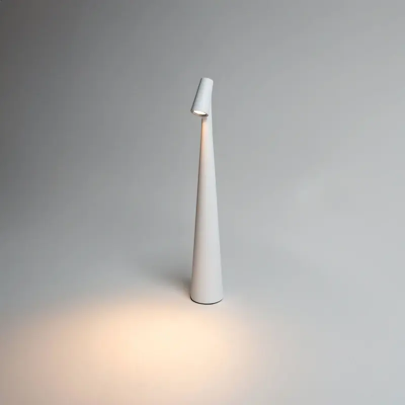 Lumi Slim Rechargeable Lamp tag1