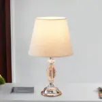 LuxLicht_-_Design_table_lamp_with_tapered_shape_and_facet-cut_glass_blocks_-_-_tag1_-4318188 LuxLicht Design table lamp with tapered shape and facet cut glass blocks tag1
