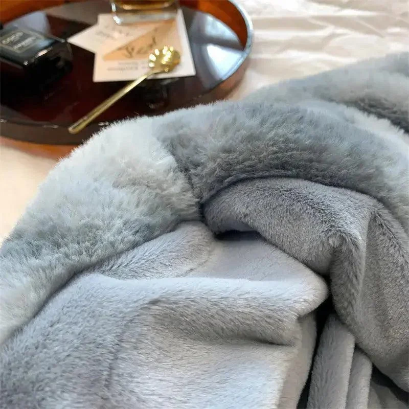 Luxury Faux Fur Throw Decorfaure 1685713060