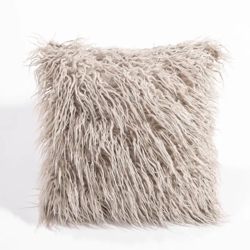 Luxury Faux Fur Pillowcase tag1