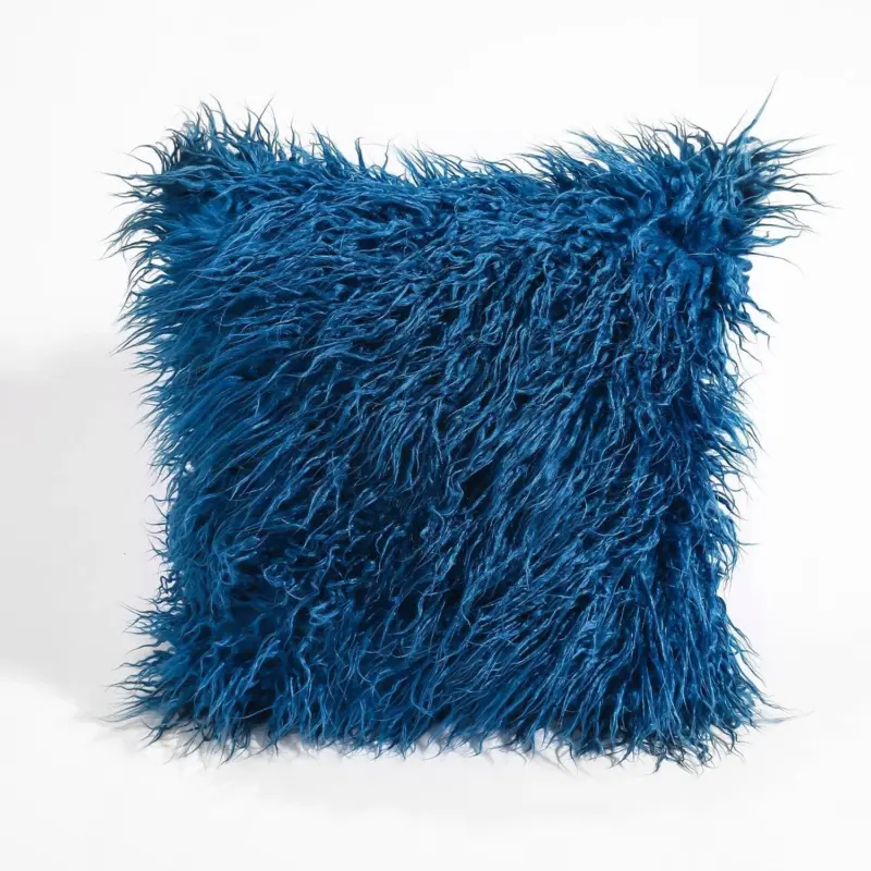 Luxury Faux Fur Pillowcase tag1