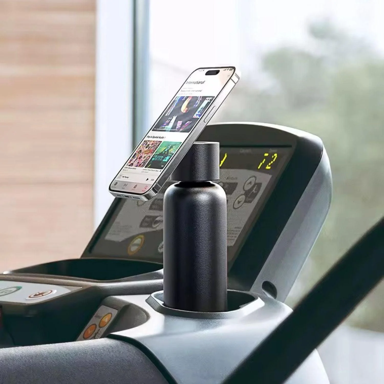Magnetic Drinking Bottle with Phone Holder - Innovative and Convenient -  - #tag1#