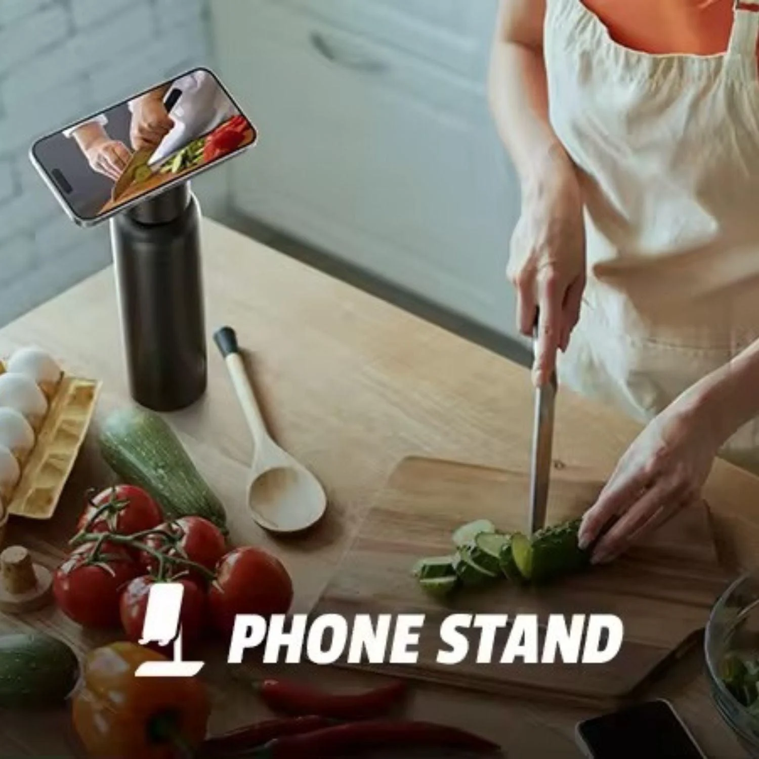 Magnetic Drinking Bottle with Phone Holder - Innovative and Convenient -  - #tag1#