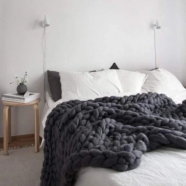 Marnies Knitted Throw -