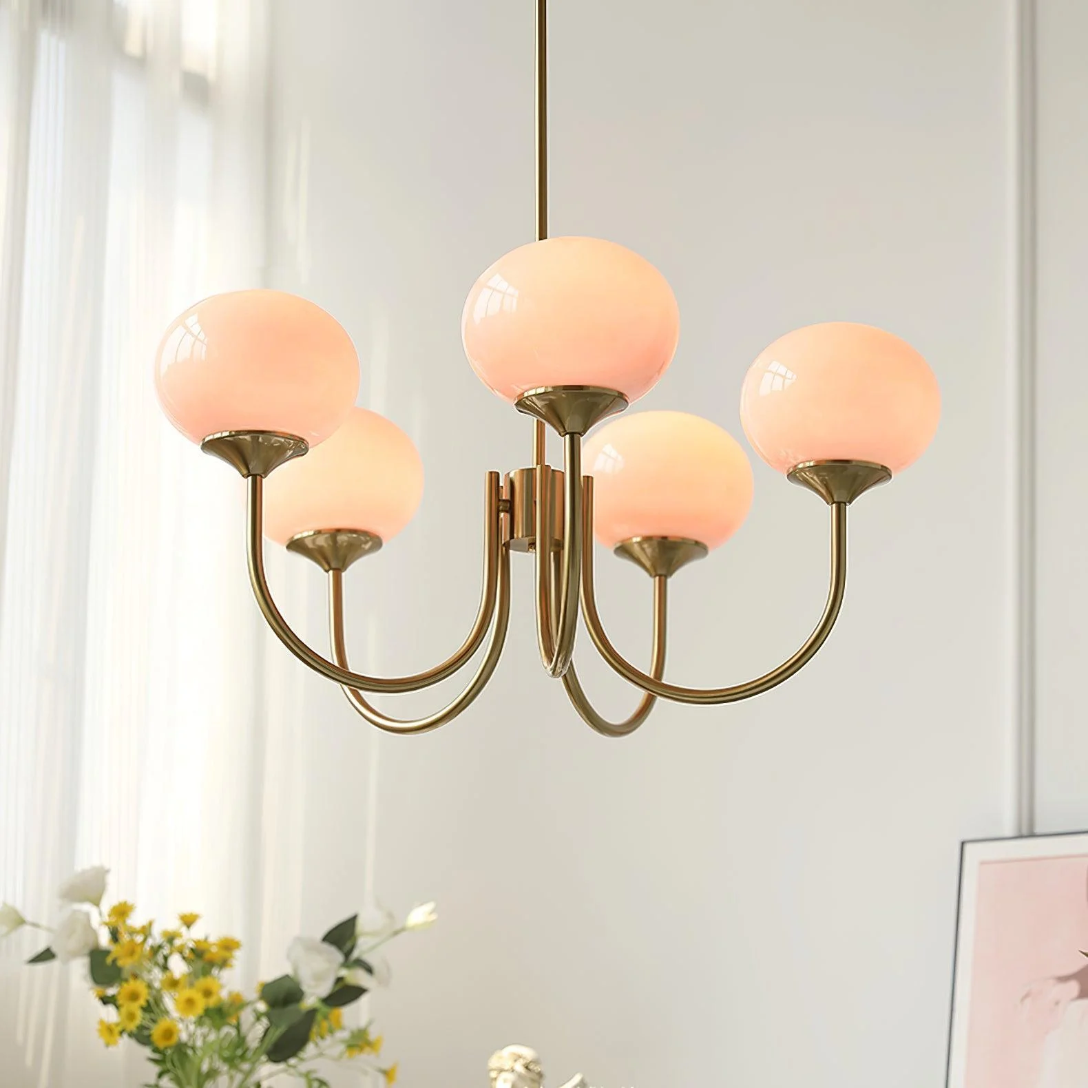 Marshmallow Chandelier 10 0f4e6e2e 226e 4b1d B802 3af616978b15