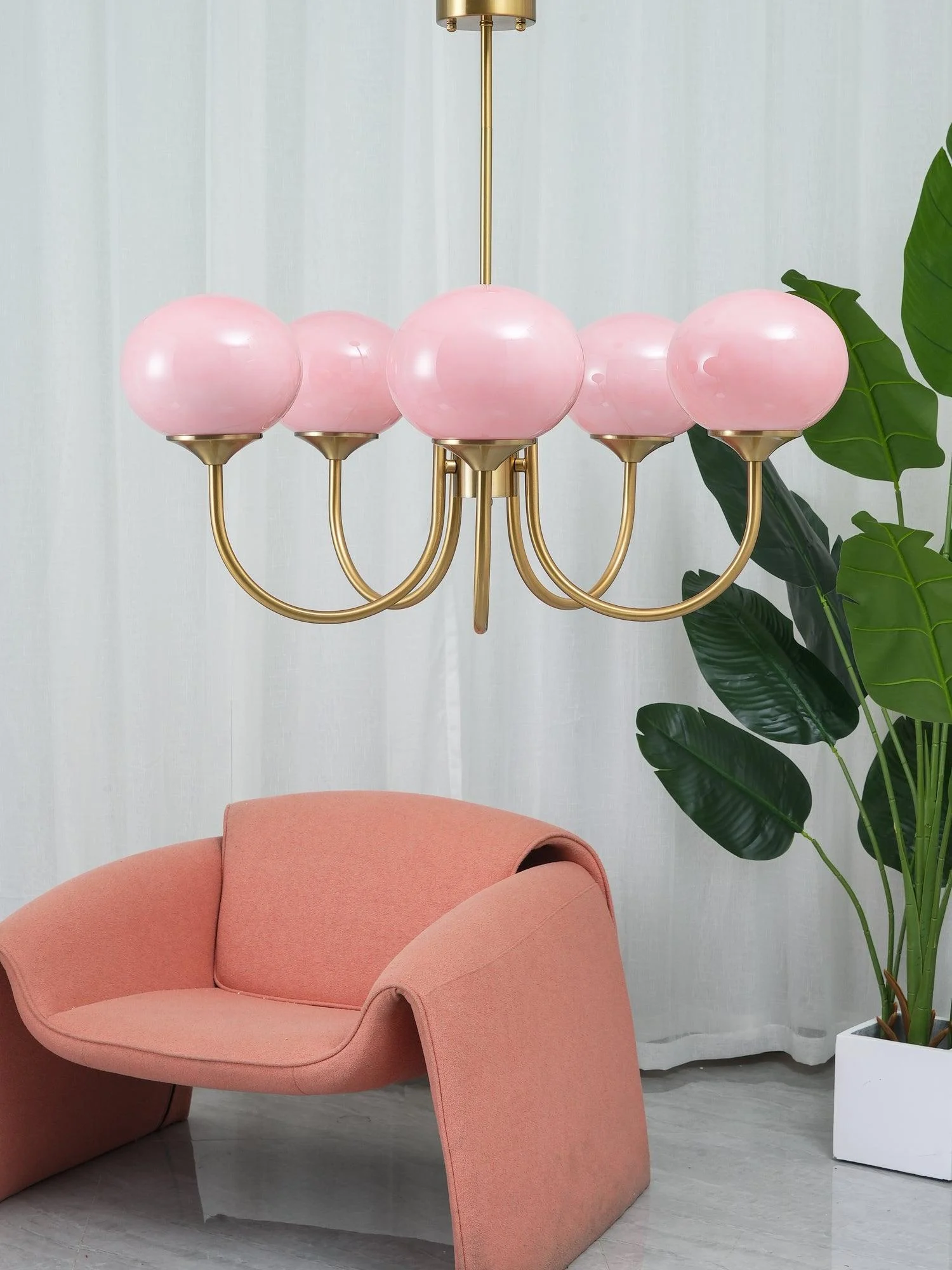 Marshmallow Chandelier 62 294b0bf4 3b76 42b1 B114 Eec25dc2142b