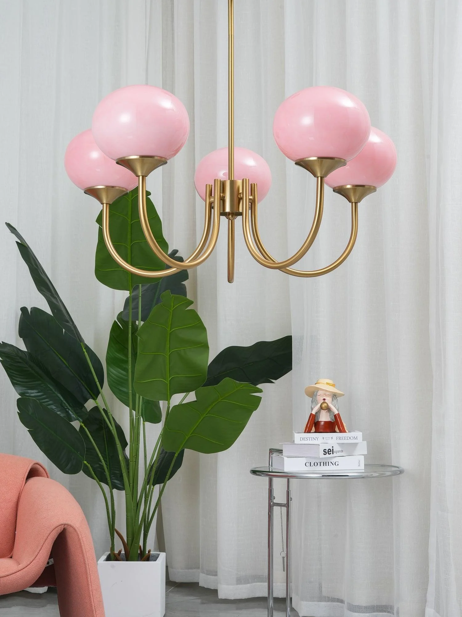 Marshmallow Chandelier 66 4fbfb79d C860 4672 B91d Ed5f0567044f