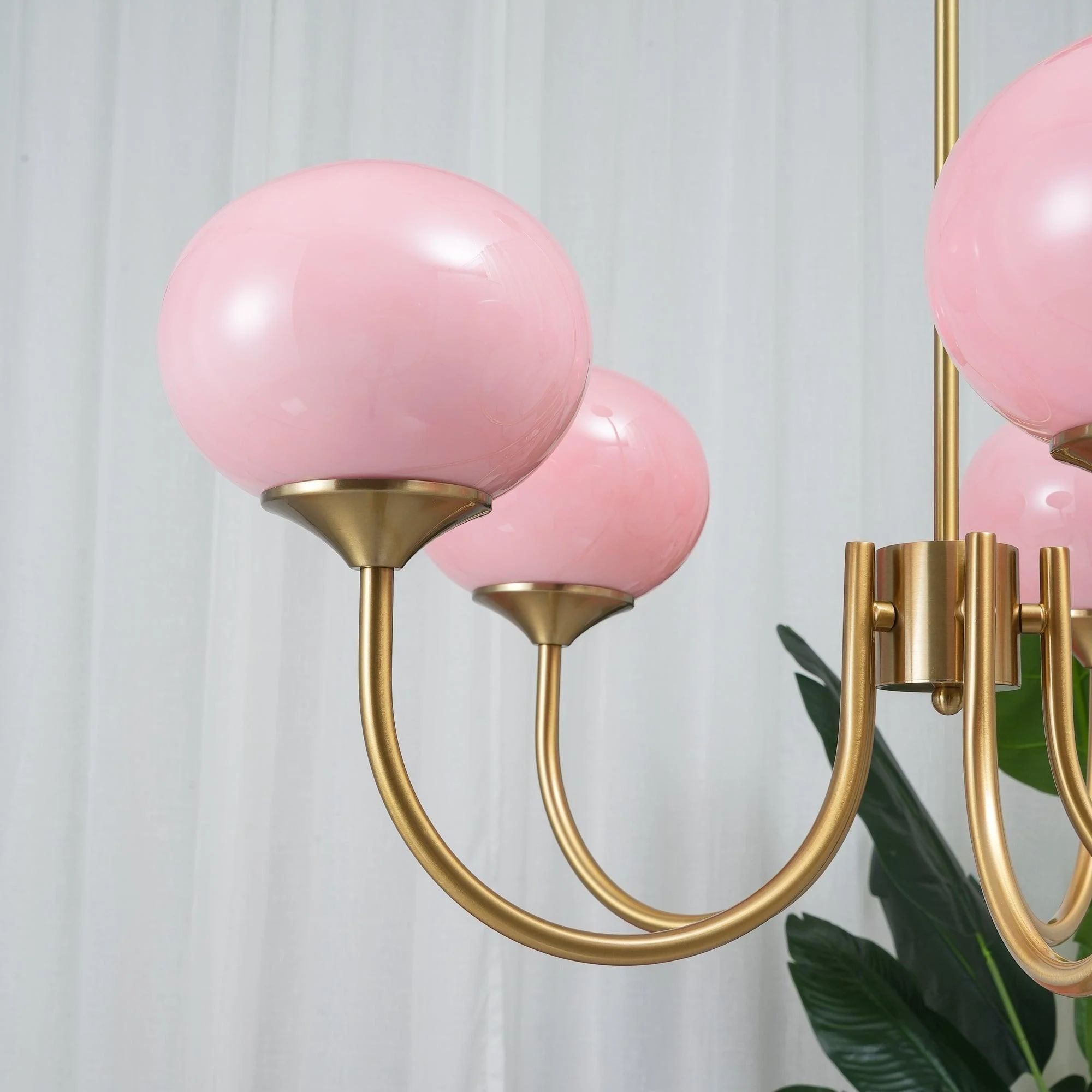 Marshmallow Chandelier 67 558f45e6 7a06 44c7 884d 0cc8e526535b