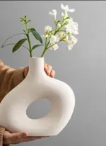 Matte Ceramic Hollow Vase For Pampas