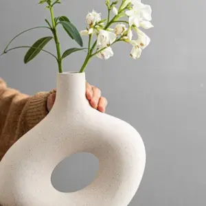 Matte Ceramic Hollow Vase For Pampas - 