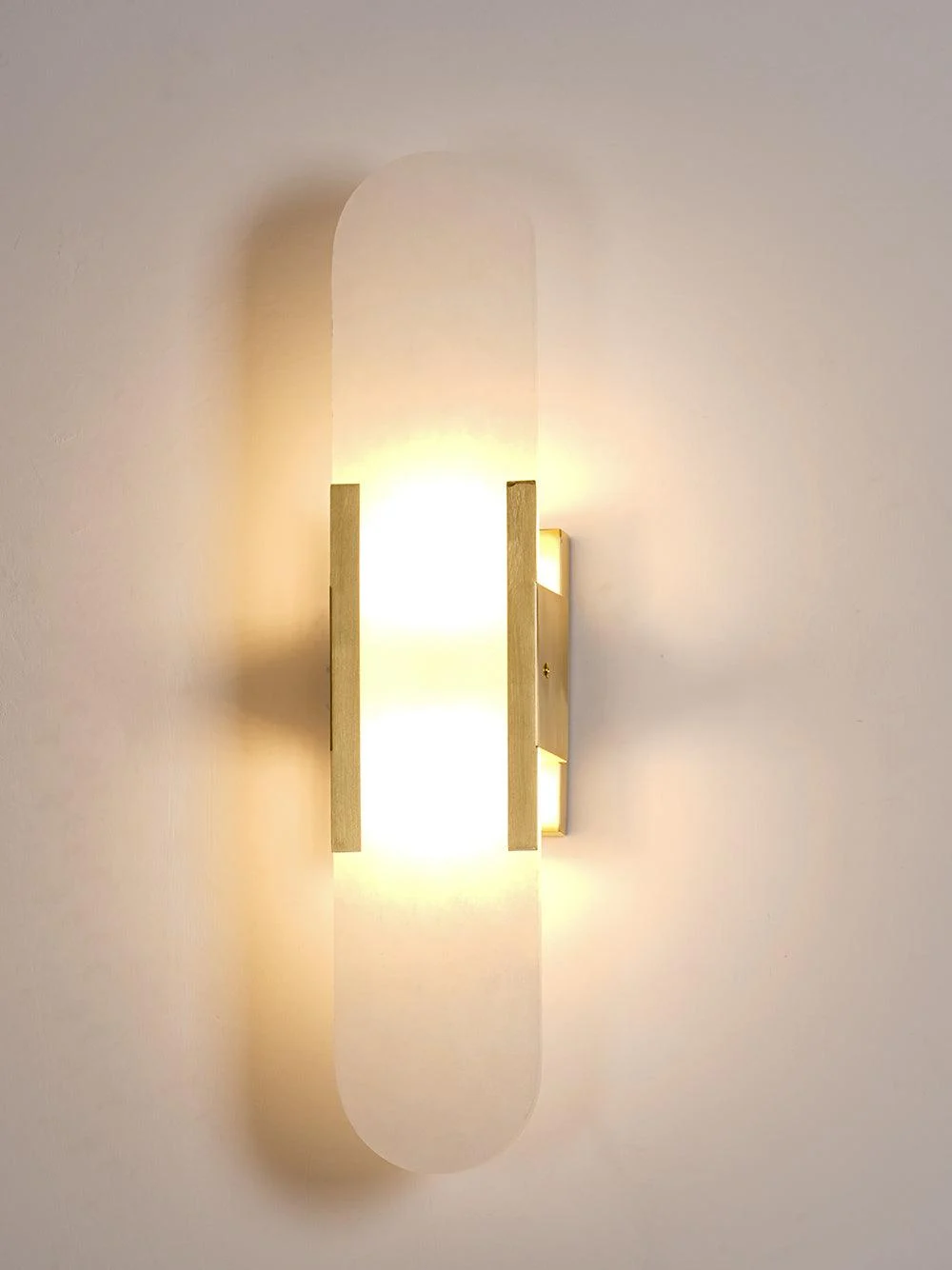 Melange Elongated Sconce 101