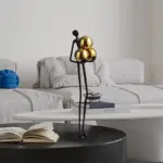 MetalHoldTheBallFigurine Homeko3