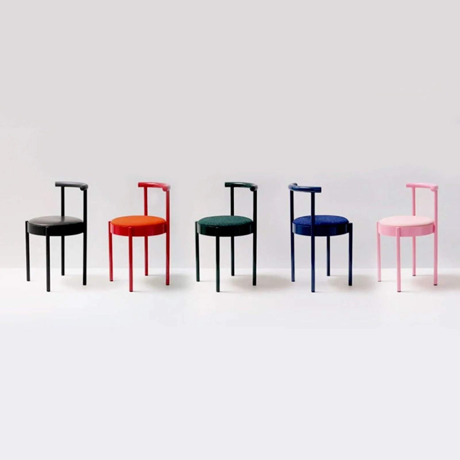 Mid-Century Modern Metal Leg Color Round Chair -