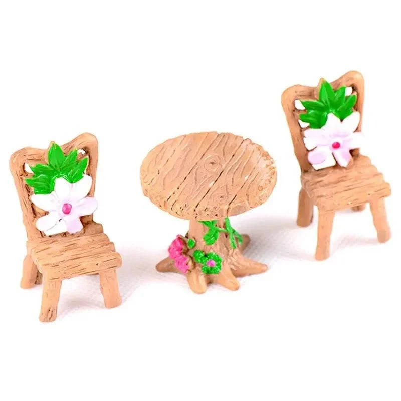 Miniature Lovers Figurines: Charming Wedding Dolls Decor -