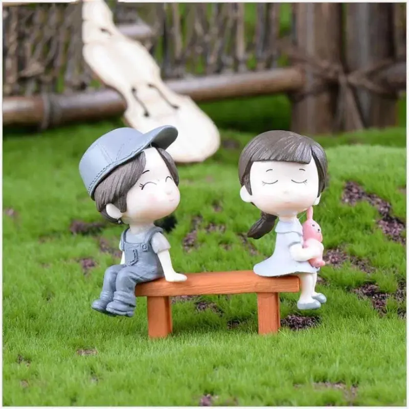 Miniature Lovers Figurines Charming Wedding Dolls Decor