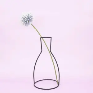 Minimal Iron Line Vase Holder