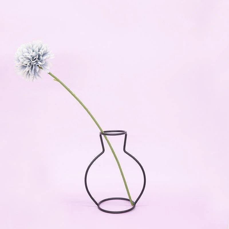 Minimal Iron Line Vase Holder -