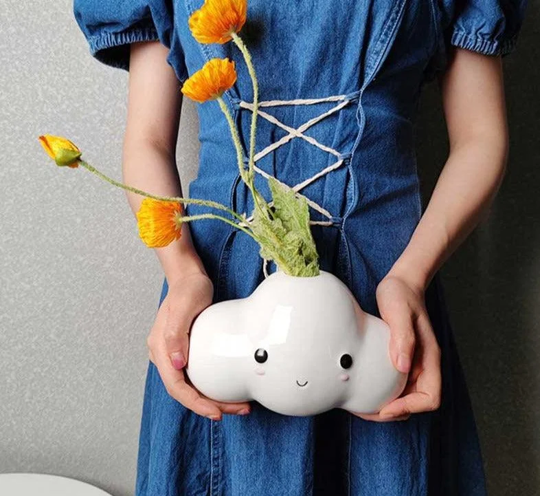 Minimalist Cute White Ceramic Cloud Vase -