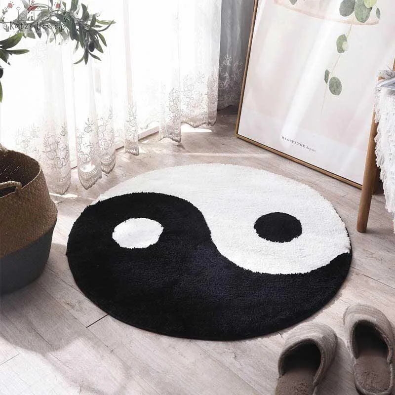 Minimalist Fluffy Yin and Yang Meditation Rug - 