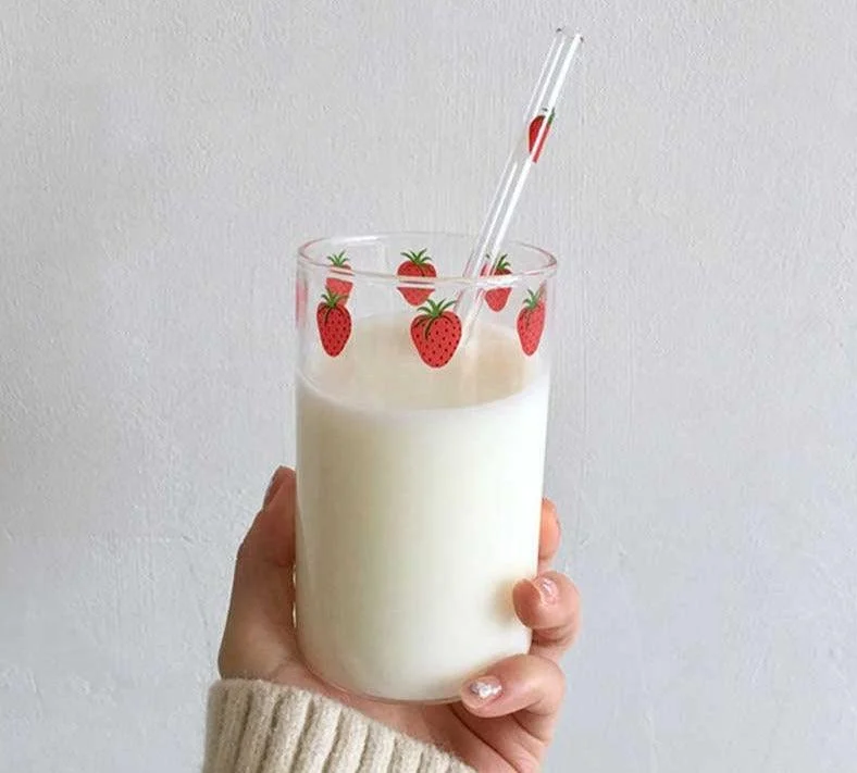 Minimalist Heat Resistant Strawberry Glass Cups with Glass Straw -