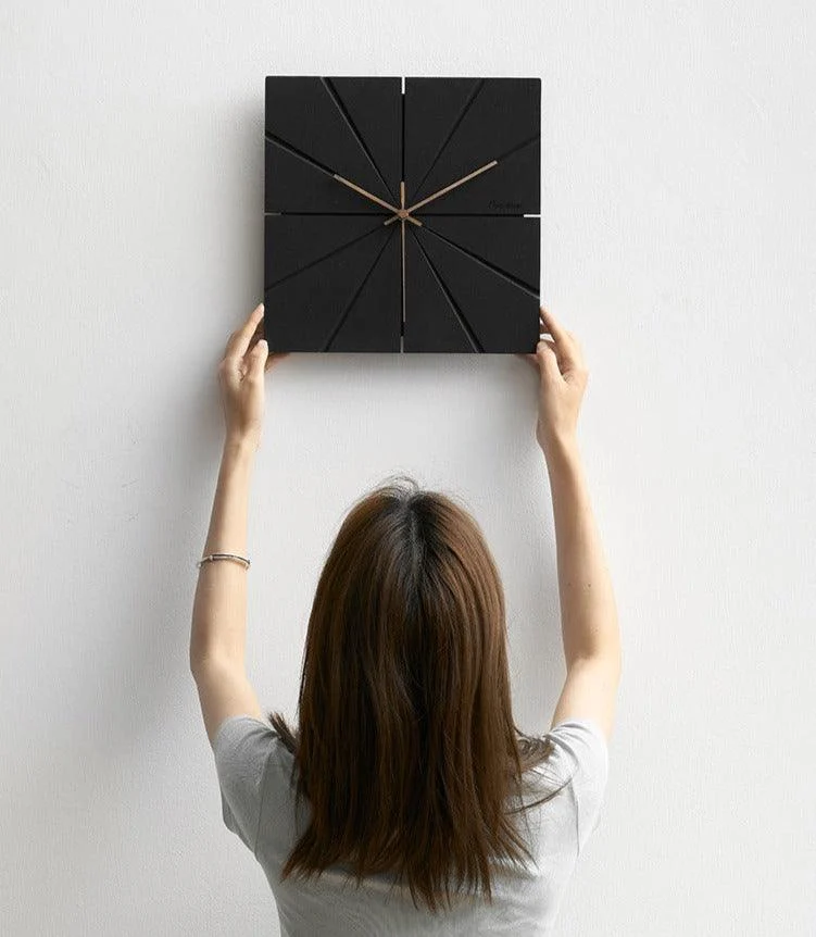 Minimalist Modern Silent Wall Decorative Clock for Livingroom -