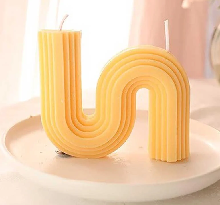 Minimalist Scented S Shaped Wavy Candles -