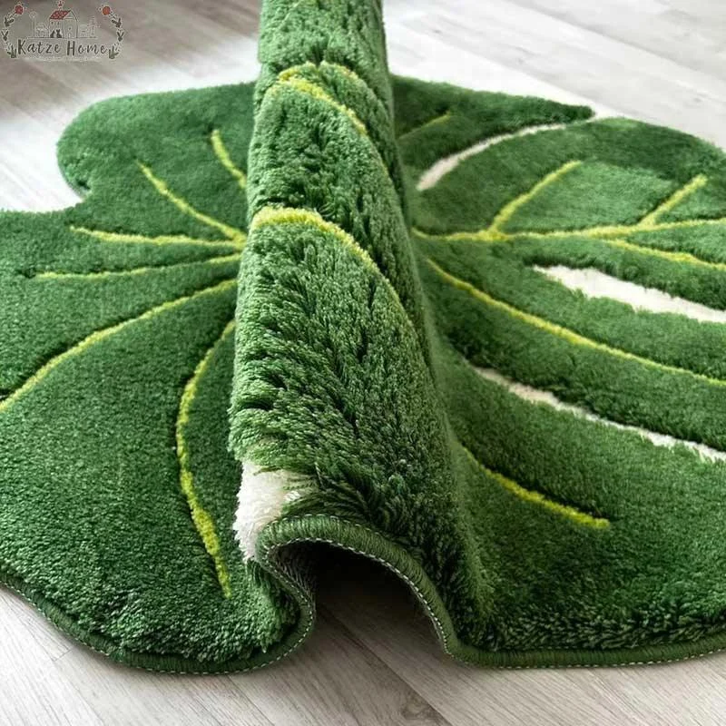 Minimalist Tufted Area Monstera Leaf Rug -