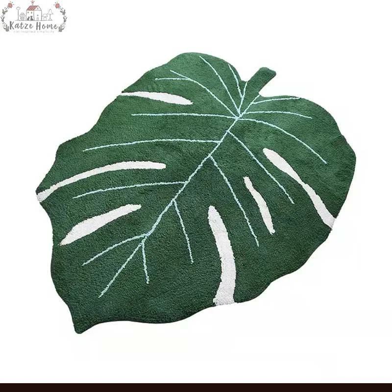 Minimalist Tufted Area Monstera Leaf Rug -