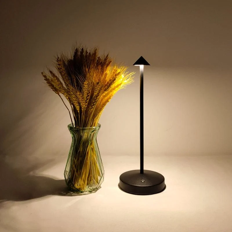 Minimalistic Cordless Touch Led Lamp -