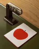 Minimalistic Desktop Black Flipping Calendar