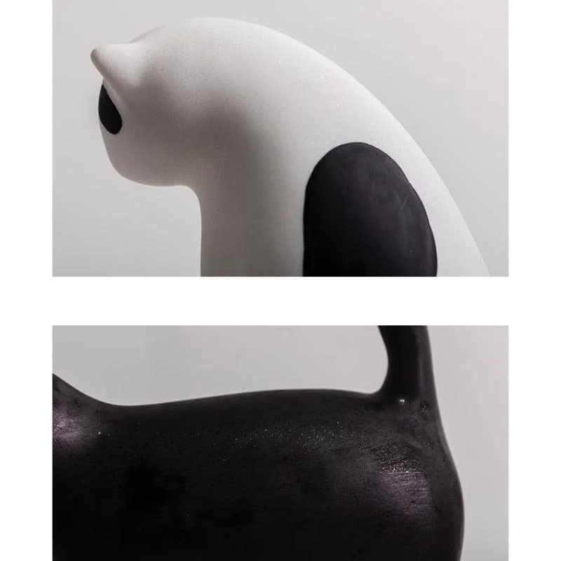 Minimalistic Sitting Cat Sculpture -