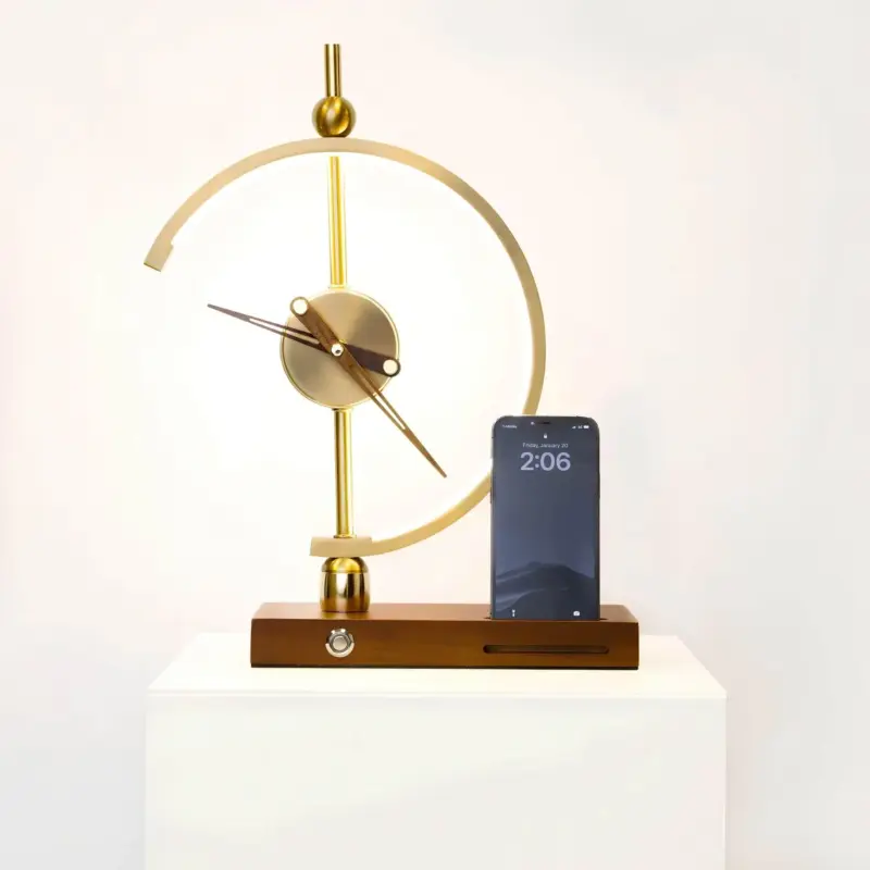 MinimalistischeLED TischlampemitkabelloserLadefunktionundUhr2xlumina