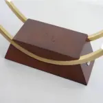 MinimalistischeLED TischuhrlampemitkabelloserLadefunktion ModernesDesignundhochwertigeMaterialien4