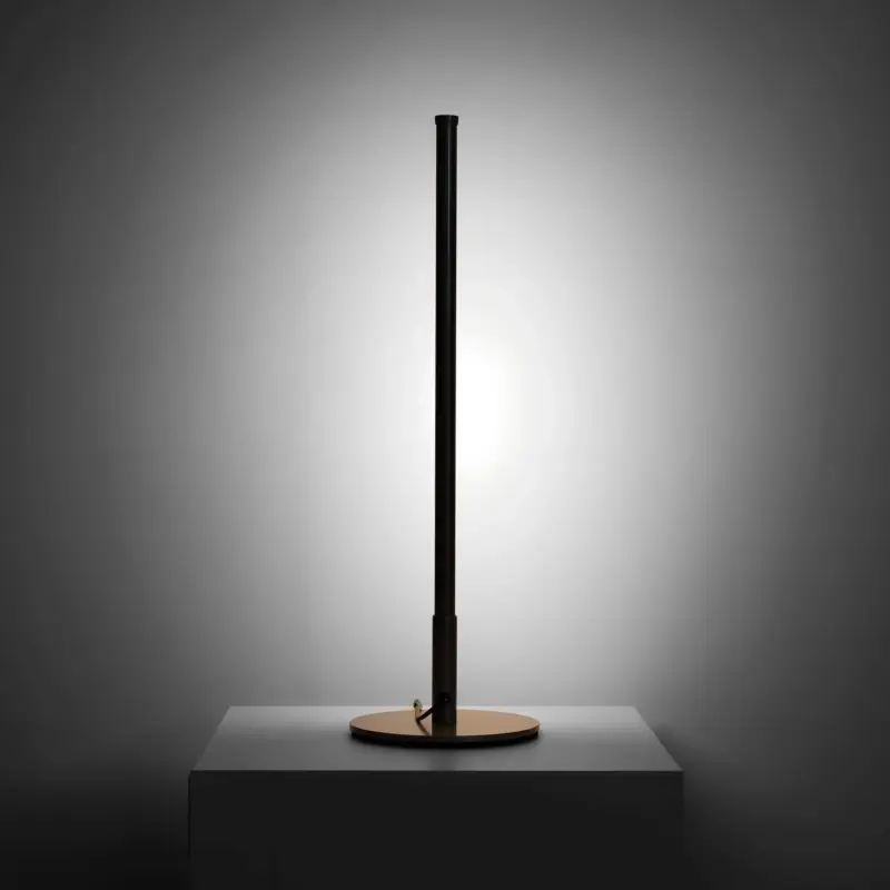 MinimalistischeLegerLEDTischlampe ModerneEleganz10
