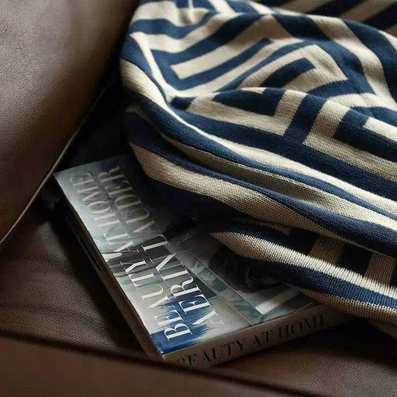 Modern Geometric Throw Blanket - Homeko