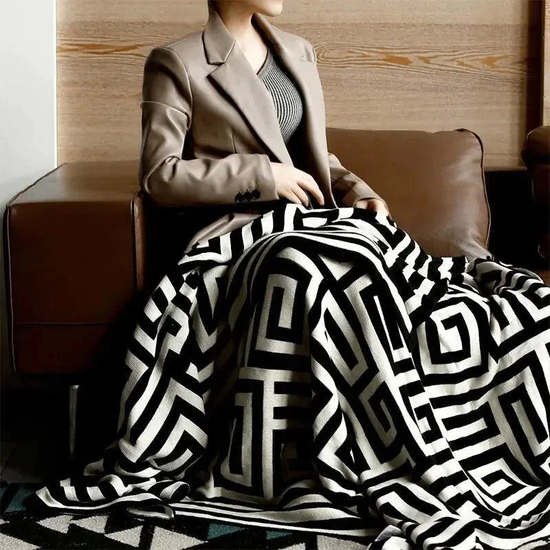 Modern Geometric Throw Blanket - Homeko