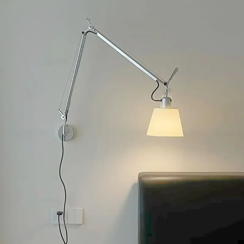 ModernSwivelSilverWallLamp Homeko2