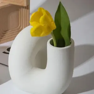 Modern Art Ceramic Hollow Twisted Squiggle Vase - 