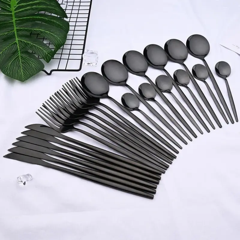 Modern Dinnerware 24 Piece Set