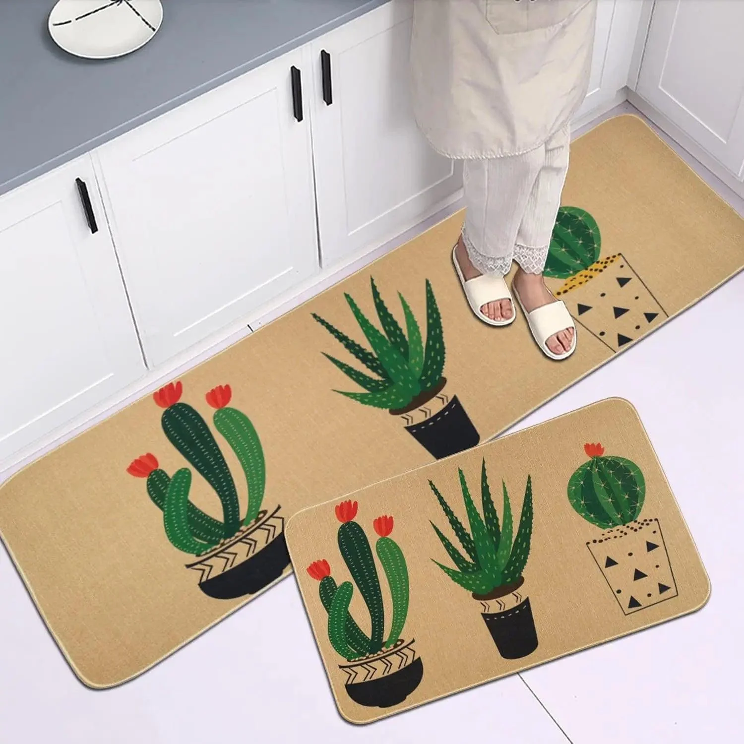 Modern Letter Print Floor Mat: Stylish Home Decor -