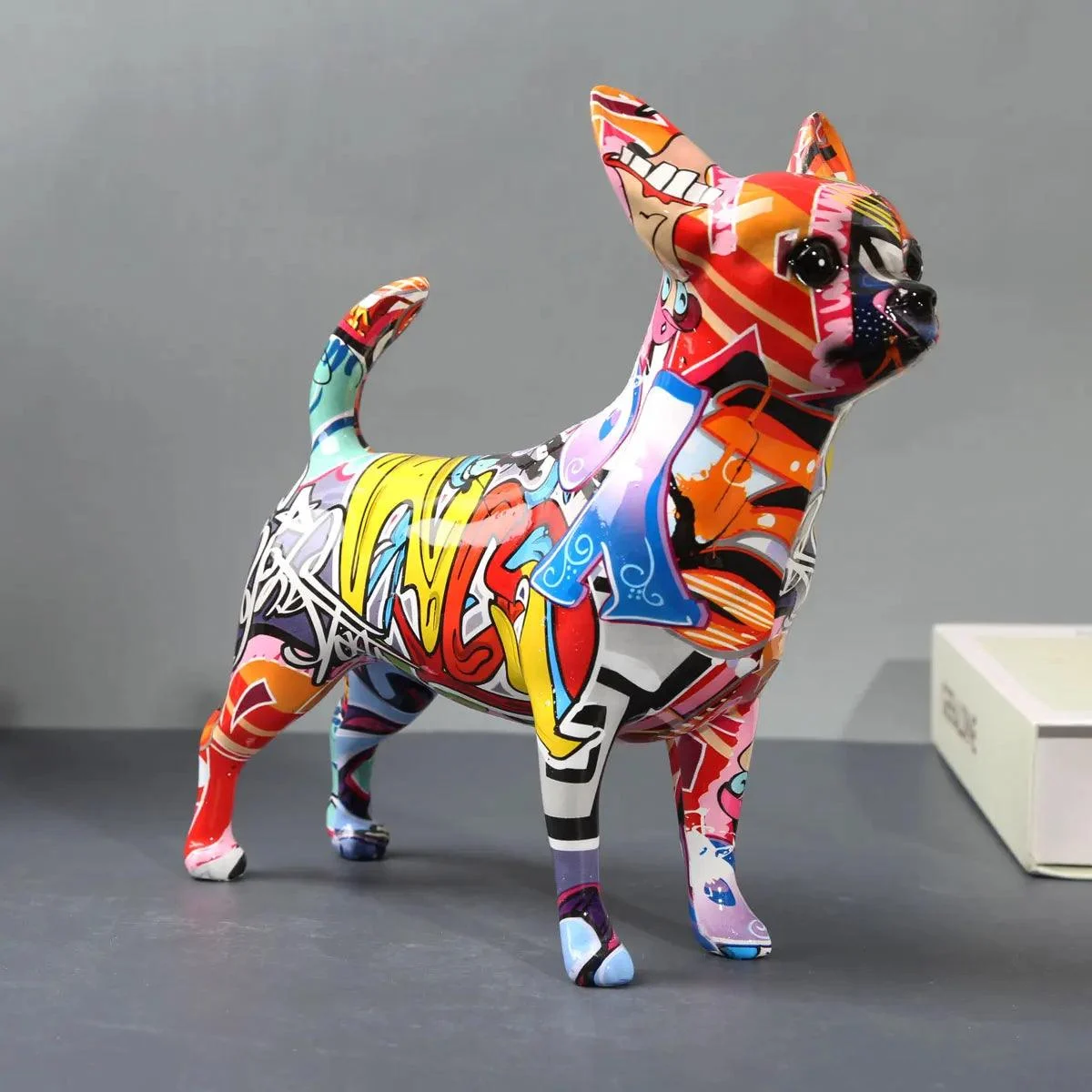 Modern Painted Graffiti Chihuahua Dog Sculptures and Statues Decorations Resin Crafts -