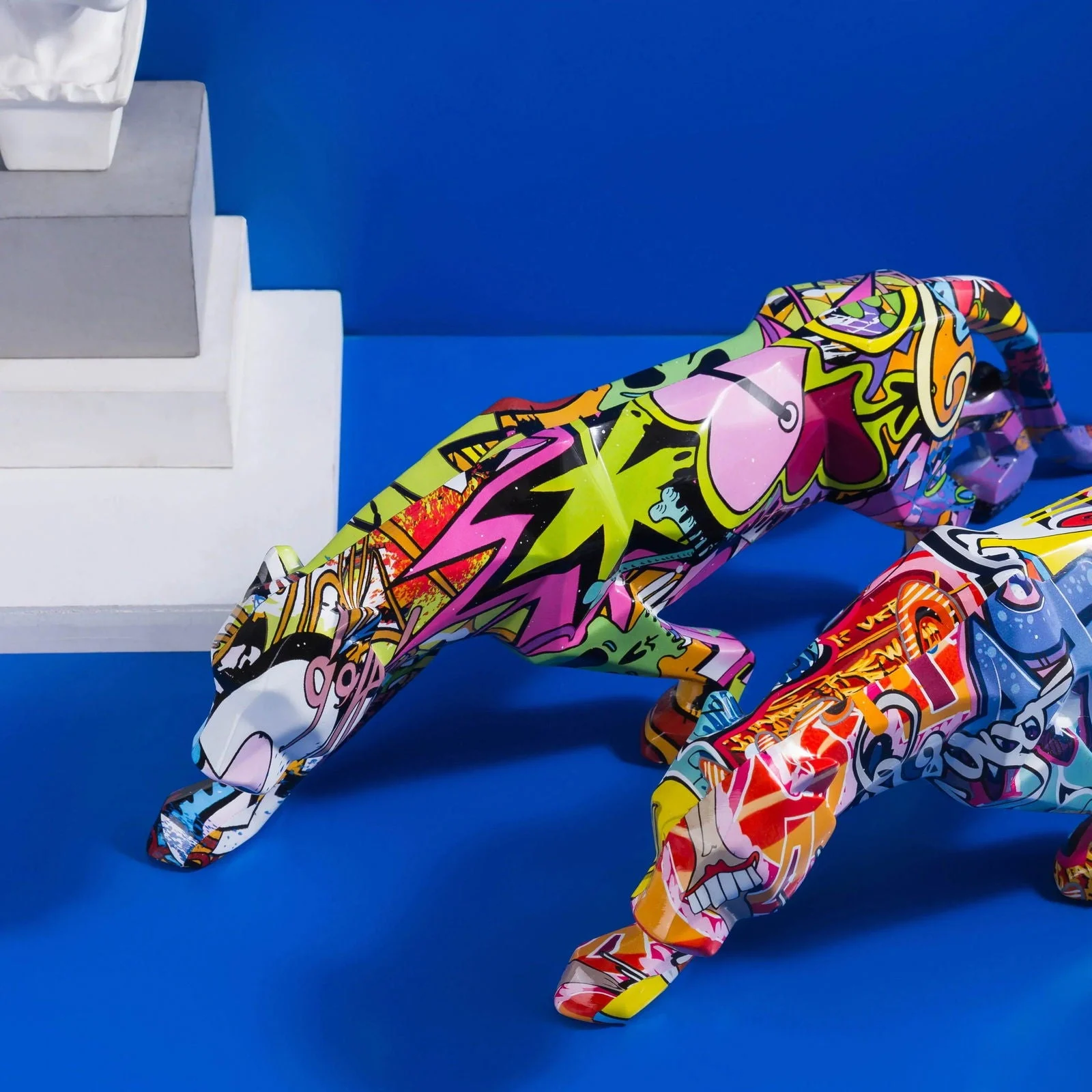 Modern Painted Graffiti Leopard Sculptures and Statues Office Ornaments Resin Crafts -