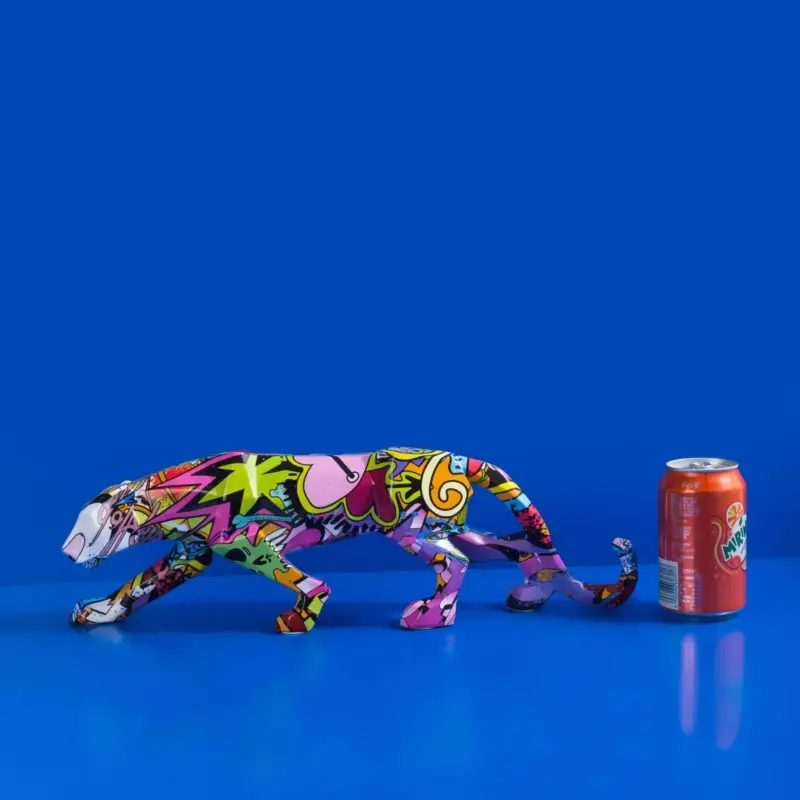 Modern Painted Graffiti Leopard Sculptures and Statues Office Ornaments Resin Crafts
