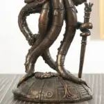 Modern Traveler Octopus Resin Home Living Room Sculptures and Statues