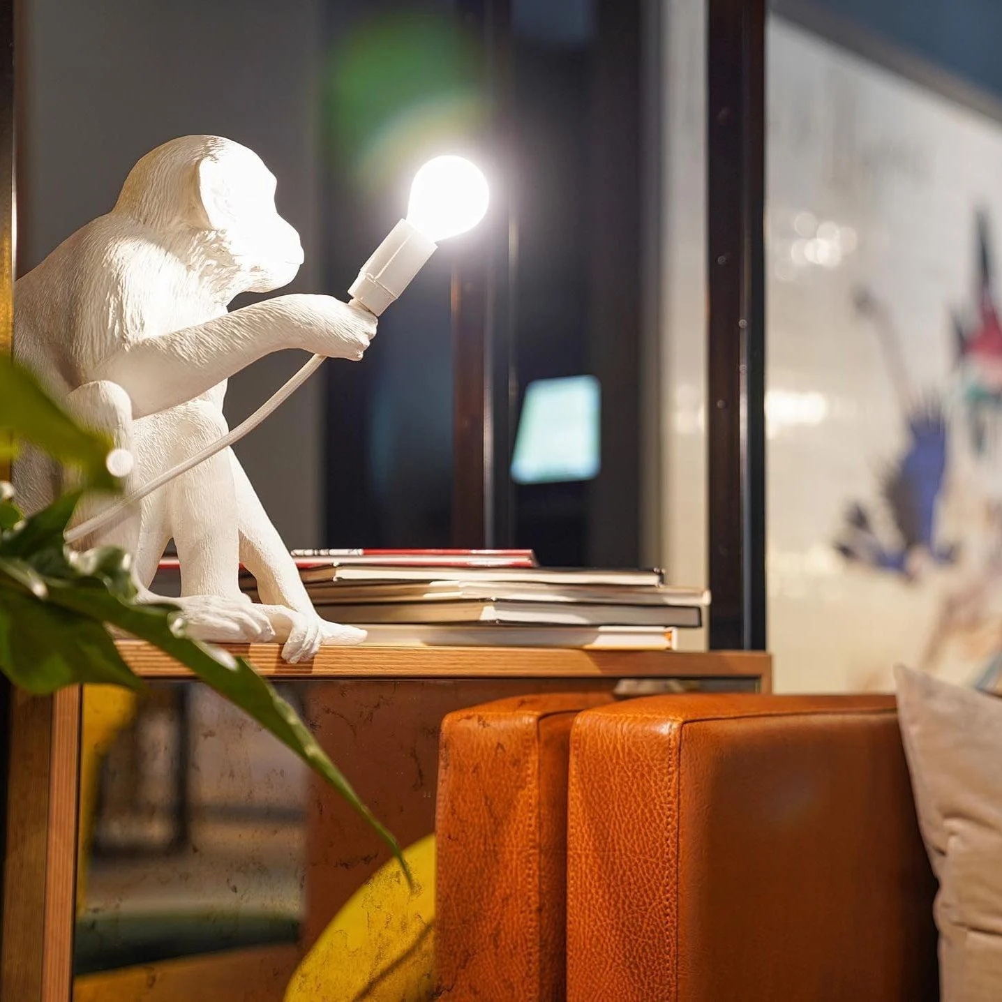 Monkeytablelamp 30 7ec89e77 2790 43c3 933a 08125e9bf1db