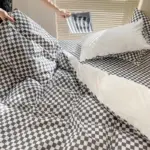 MorandiColorChekeredPatternBeddingAestheticBedroom10