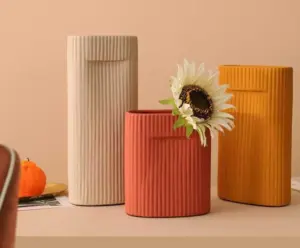 Morandi Ceramic Ripple Flower Vase